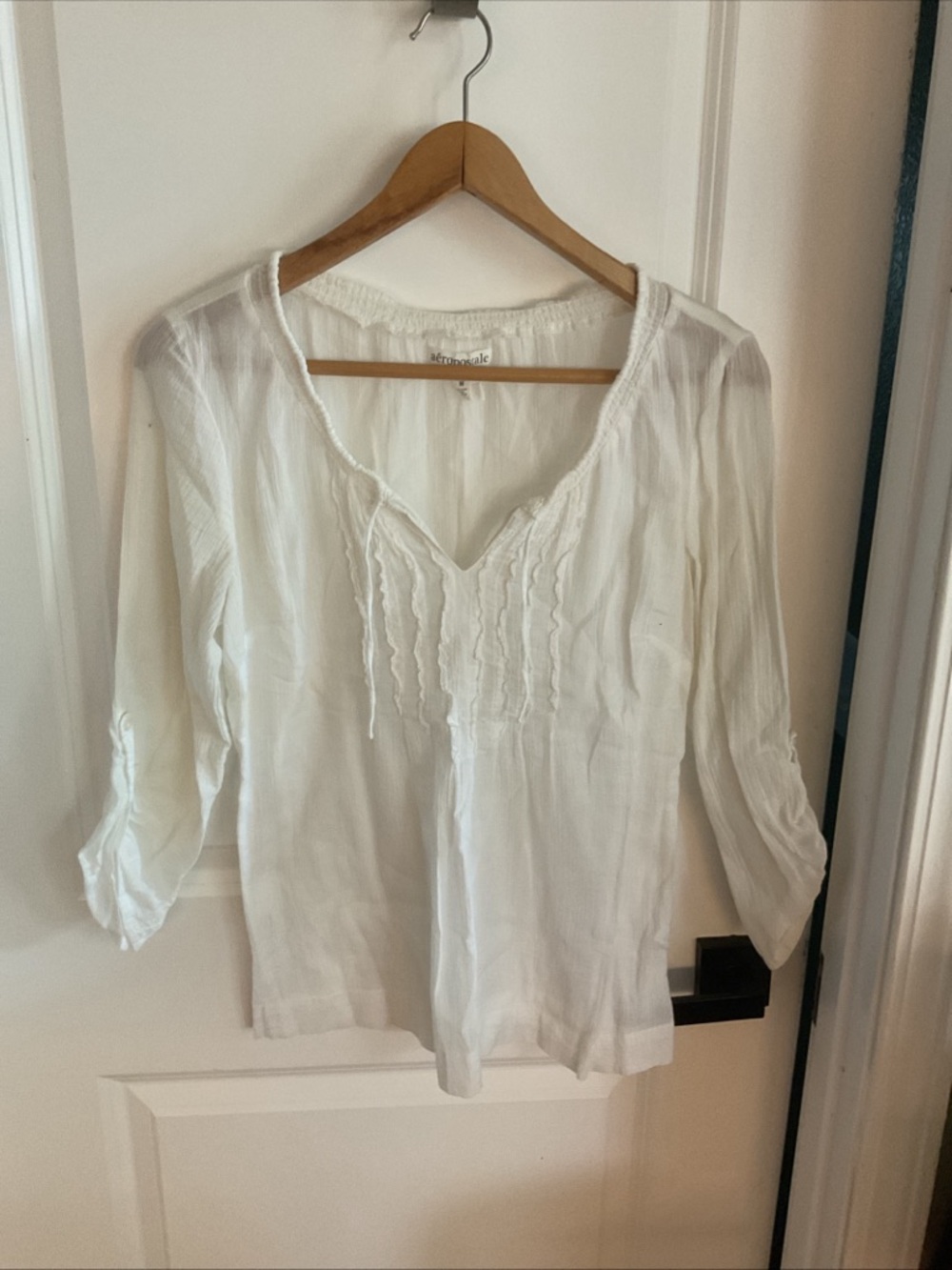 Aeropostale - White Women's Peasant Blouse - Lightweight V-Neck Top - Ladies Med